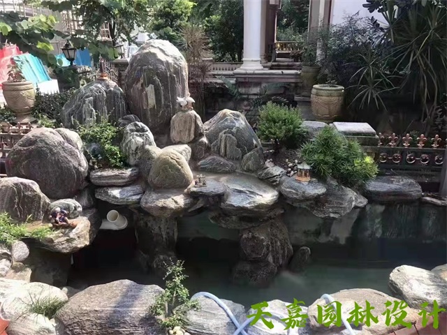 天津小型庭院假山鱼池